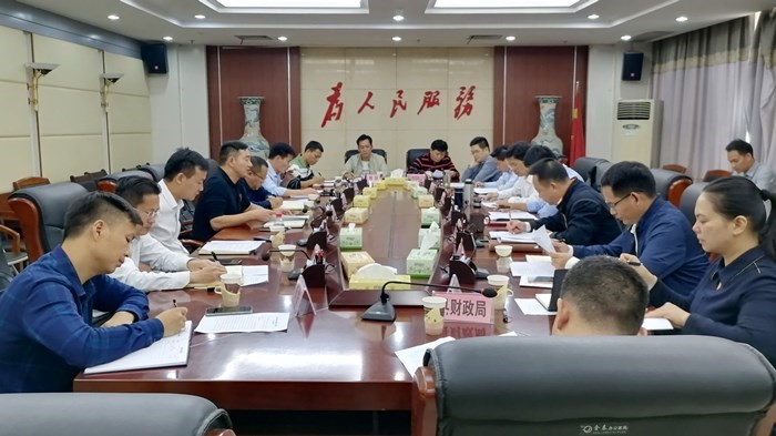 luck18xinli集团赴鹿寨县汇报对接工作