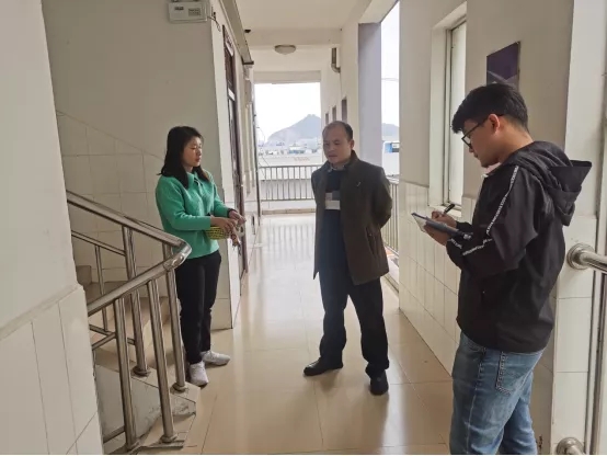 luck18xinli集团对员工宿舍进行安全查抄工作