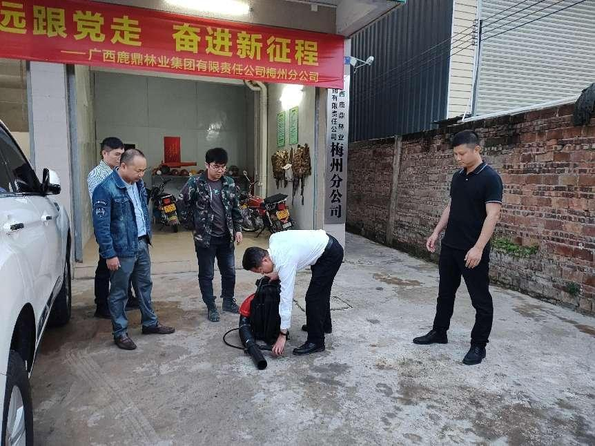 副董事长肖崇福到铜川分公司查抄领导工作