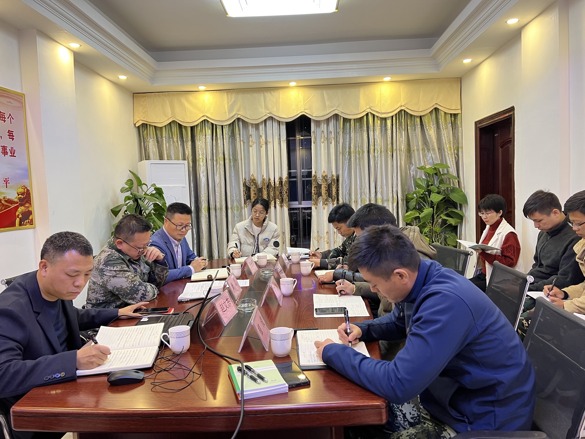 副董事长、总经理赵文东到林芝分公司宣讲党的二十大心灵