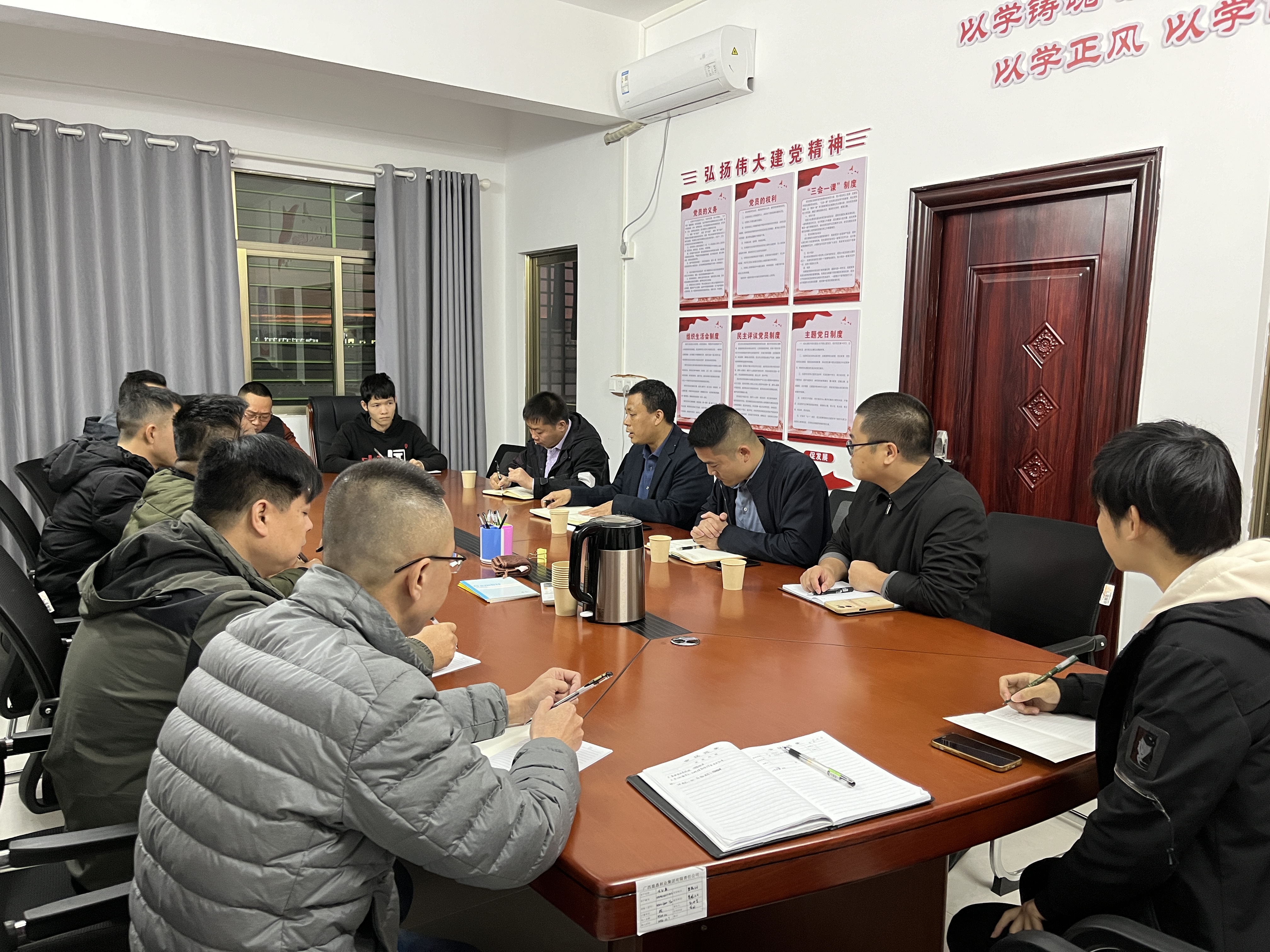 赵文东先后到林芝分公司、惠鼎公司 颁发人事任免