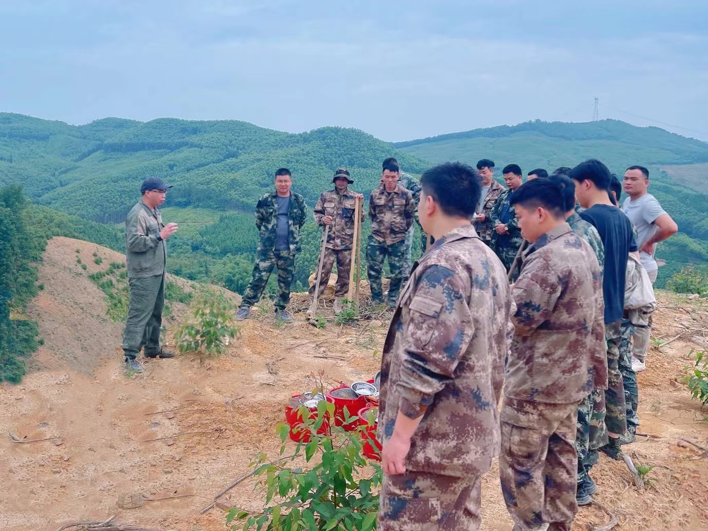 以教促学强基础，，，，，学致使用提质效